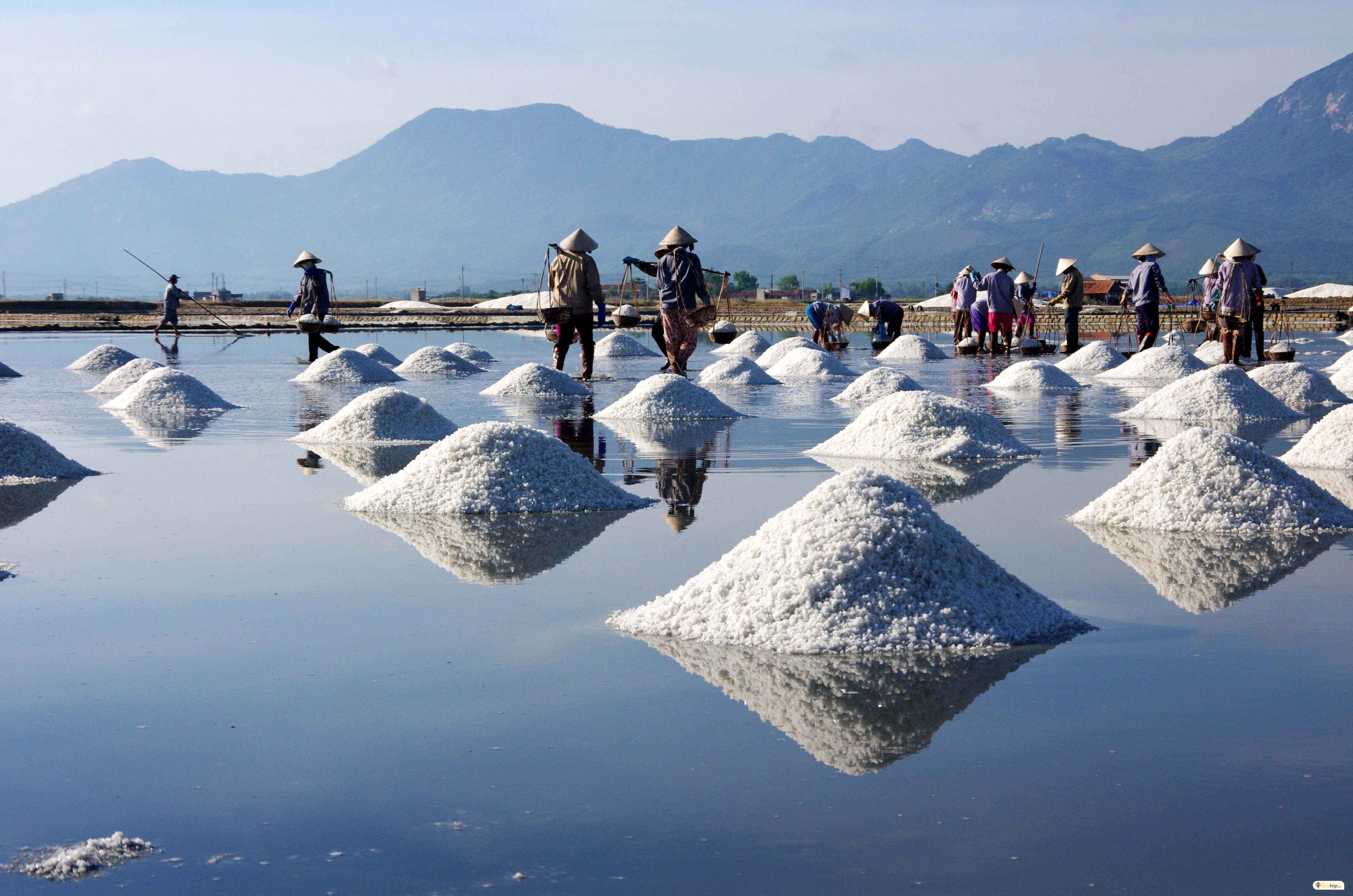 tuyet-diem-salt-making-village