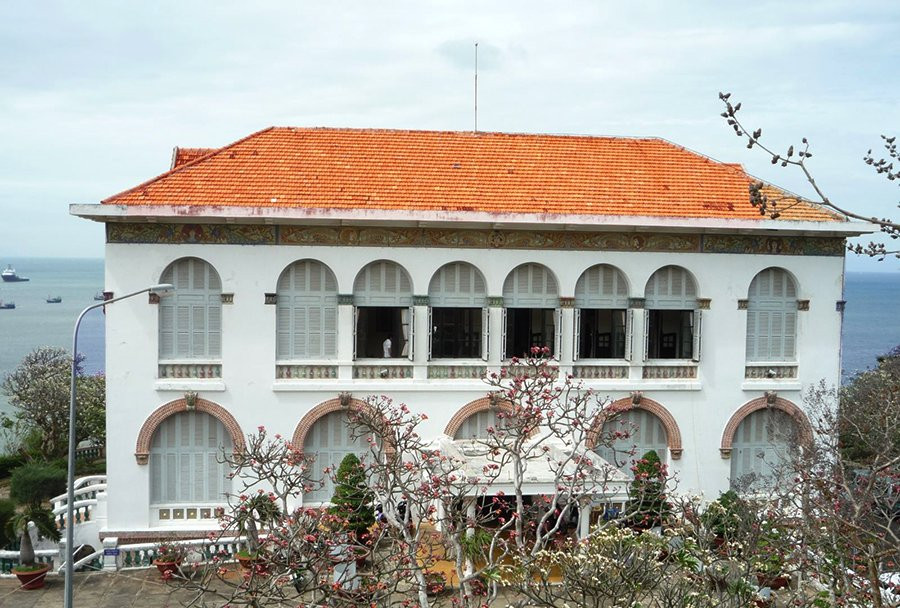 villa-blanche-vung-tau