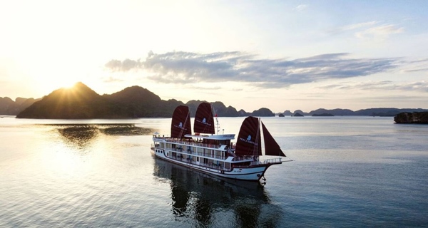 HA NOI-LAN HA BAY 3 DAYS 2 NIGHTS (PERLA DAWN SAILS 5-STAR)