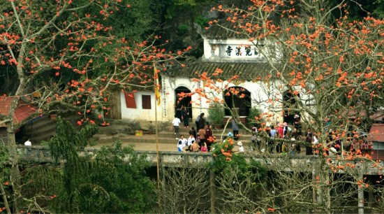 HA NOI - HUONG PAGODA